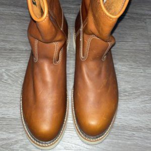 Thorogood Men's Sz. 10D Non-Steel Stitched Crepe Slip-on Boot